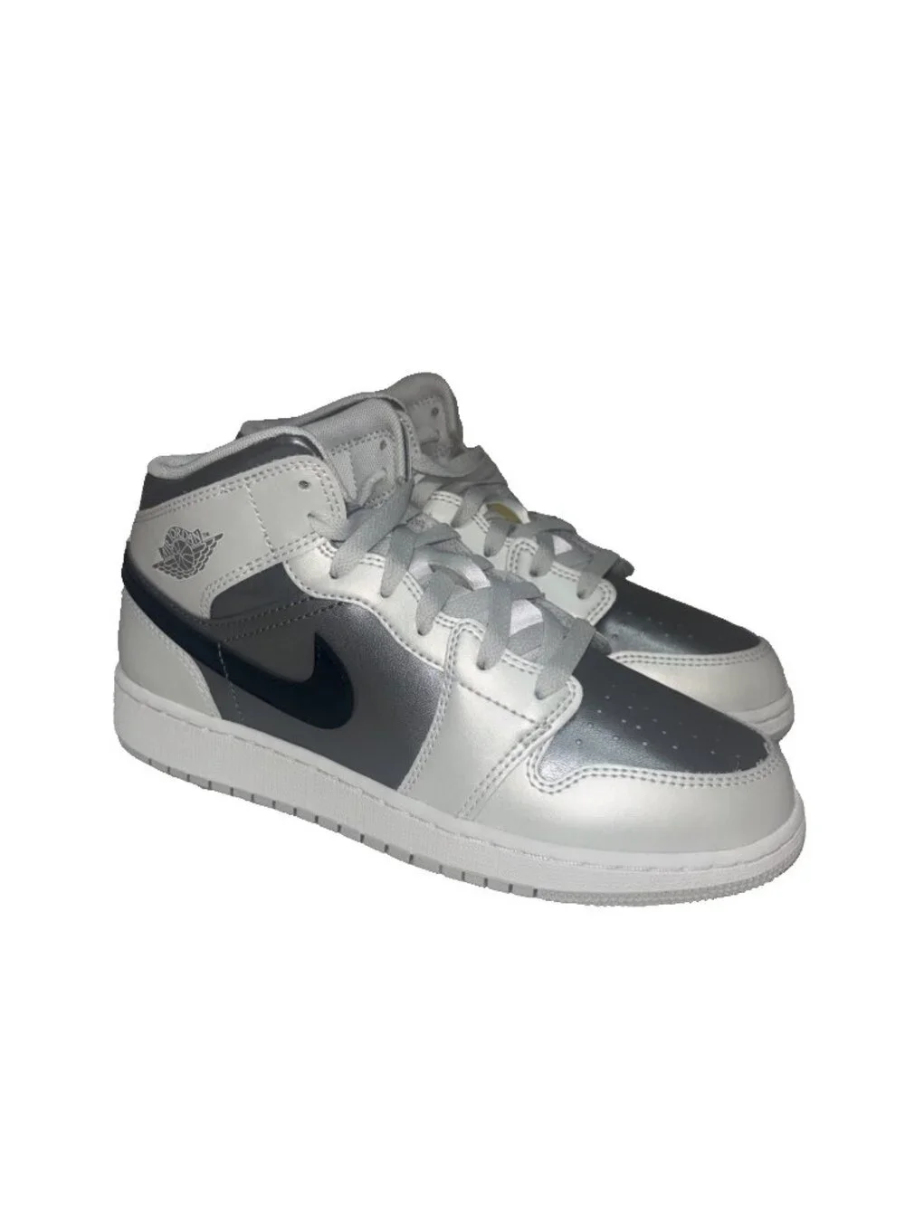 Nike Big Kids Air Jordan 1 Mid SE Athletic Shoes Grey/White  Size 5Y